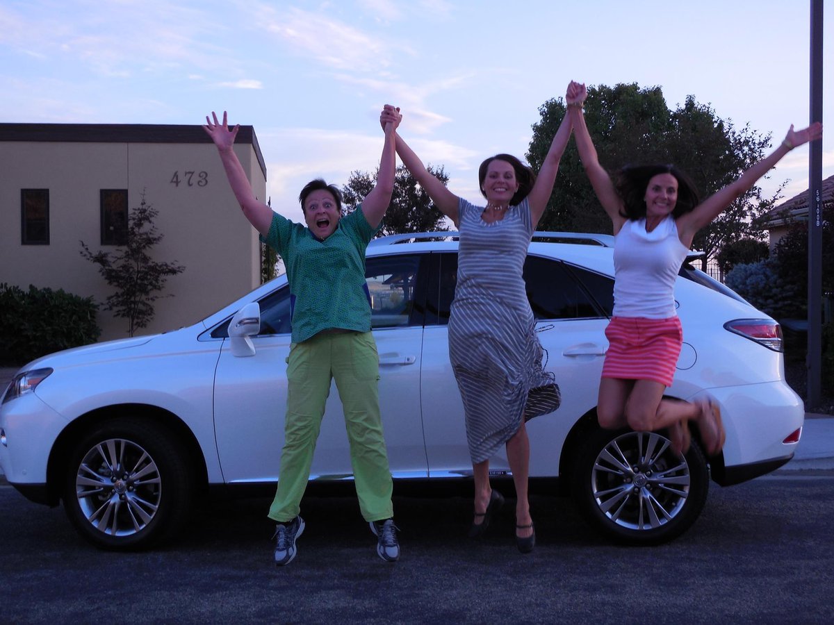 BooneFix's tweet photo. These Brand Partners are jumping for joy over earning their Lexus. You could be next! http://t.co/VsErlug384 http://t.co/HhAn6qlSfa