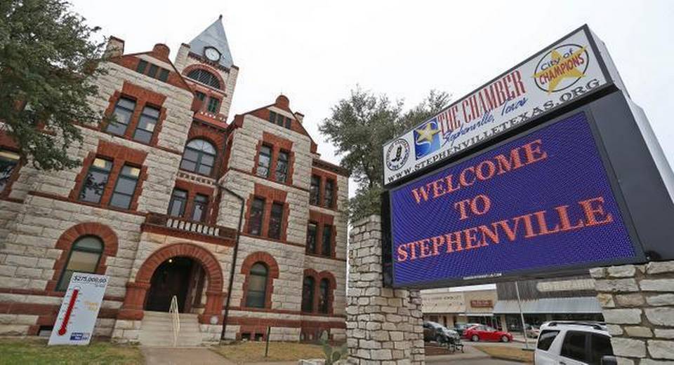 startelegram's tweet photo. 3. Stephenville braces for trial in Chris Kyle slaying, @mingoramirezjr
http://t.co/7zmxHQS3tC #STMostRead http://t.co/dfUlILBWG7