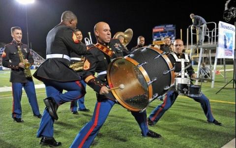 Love playing a #MusicalInstrument? Check this out! #Marines #RSHouston #Band #Military 
marines.com/videos/-/video…