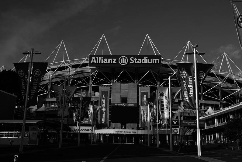 onedirection's tweet photo. Just 2 days (or 1 if you’re in Aus) until the start of #OnTheRoadAgain1D in Sydney! http://t.co/tMS2s05o5M