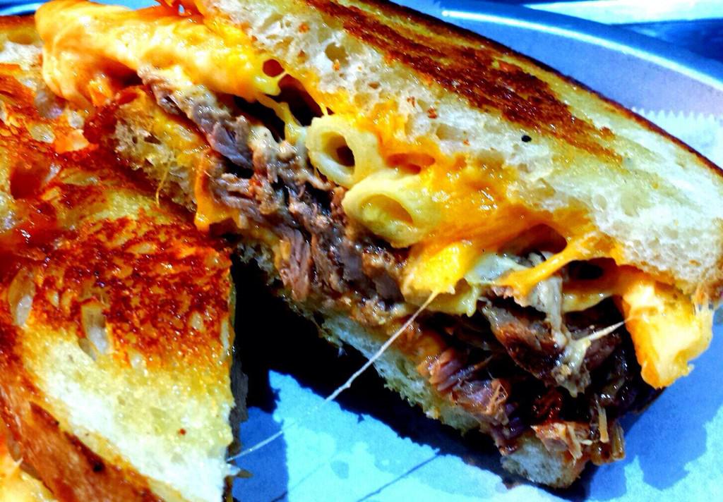 meltbham's tweet photo. Southern comfort Thursday, calories removed. #eatlocal #socomac #nocarbs http://t.co/VPa5UMKVhk