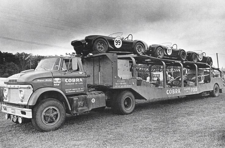 DailyRubber's tweet photo. #shelby #cobra #tbt #throwbackthursday #dailyrubber #ford #carollshelby #cars #automotive #racing #vintageracing http://t.co/jAu7r2r9wS