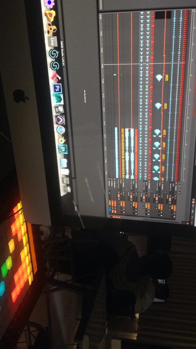 QuienEsEmilio_'s tweet image. #SampleClass #Ableton 😁👌