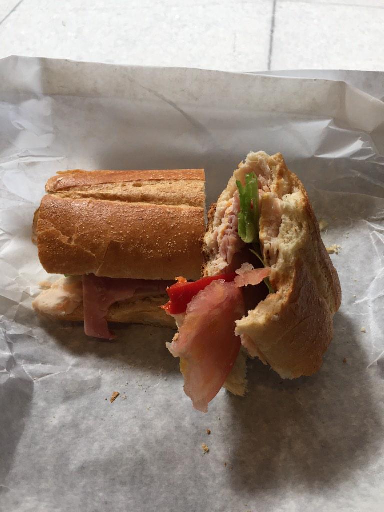 Hunt3r_law's tweet photo. Best sandwich ever!!!! Thank you @hello_deli http://t.co/byjhKaBczT
