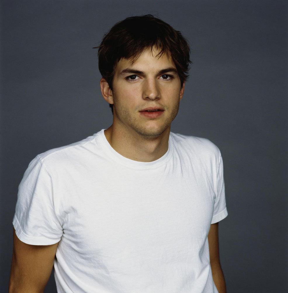 Happy Birthday to new father Ashton Kutcher! 