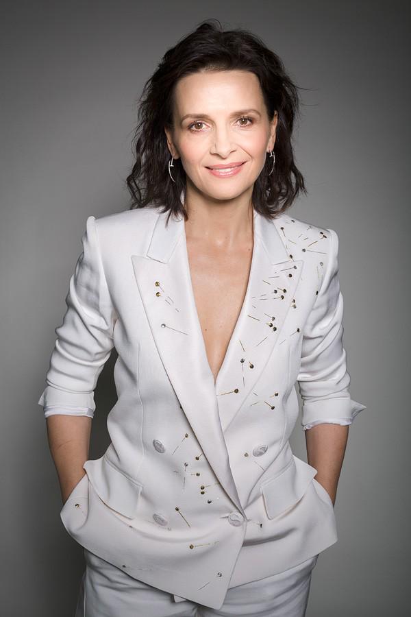 rkandcinema's tweet photo. Juliette Binoche's Berlinale Portrait from today. WOW, such a beautiful woman! #Berlinale http://t.co/OYcoglHSHB