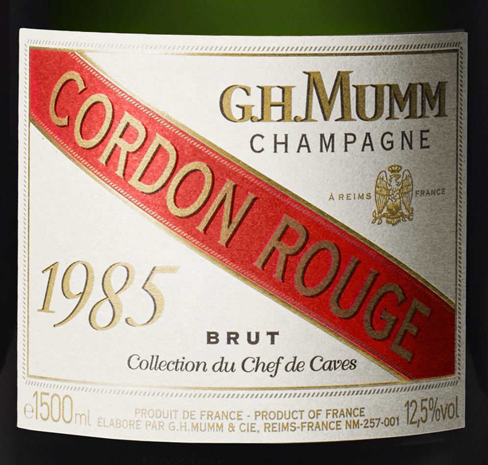 GHMUMM's tweet photo. Look familiar? The Collection du Chef de Caves design was inspired by our famous 1980s Cordon Rouge Millésime bottle http://t.co/UBDEuxn3co