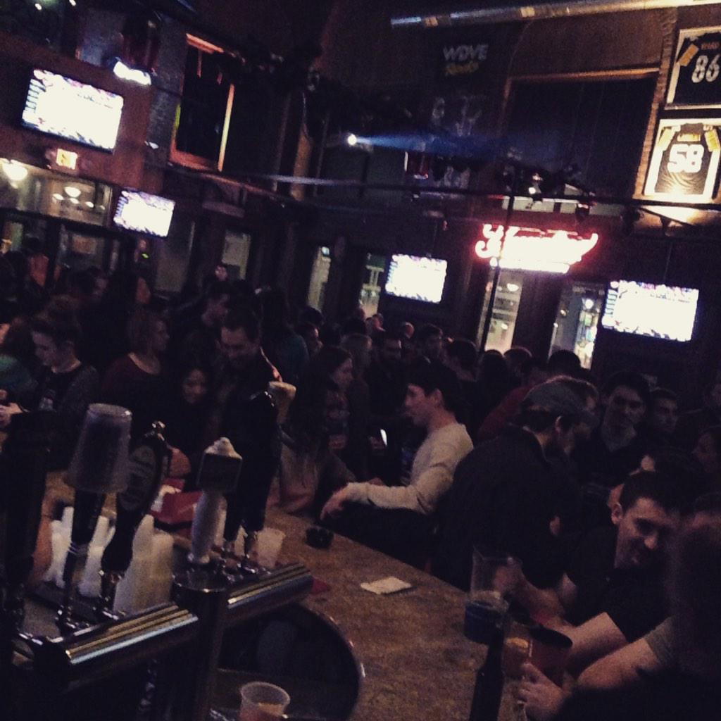 ccsaloon's tweet photo. #CollegeNight $1 Yuenglings and $2 Captains from 9-12 with @DJMidas on the decks at 10! @PghScene @pghpartycentral http://t.co/Qy6U40hW1J