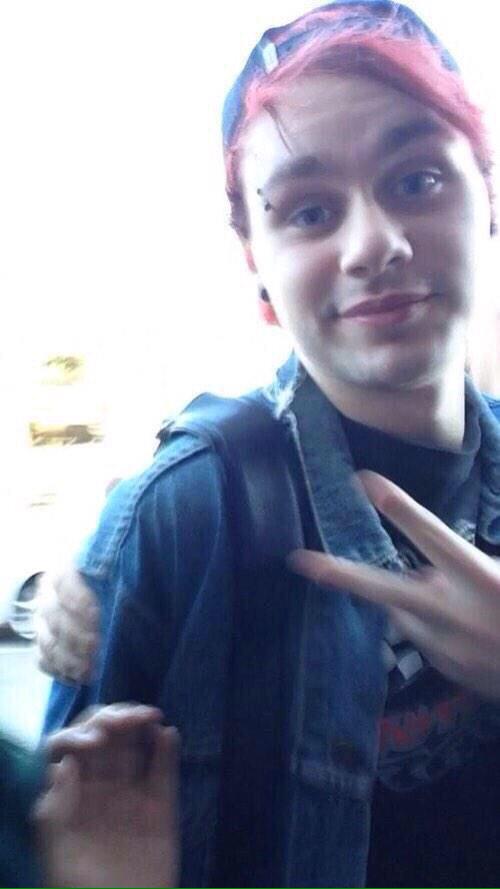 dexter (@killingstranger) on Twitter photo 