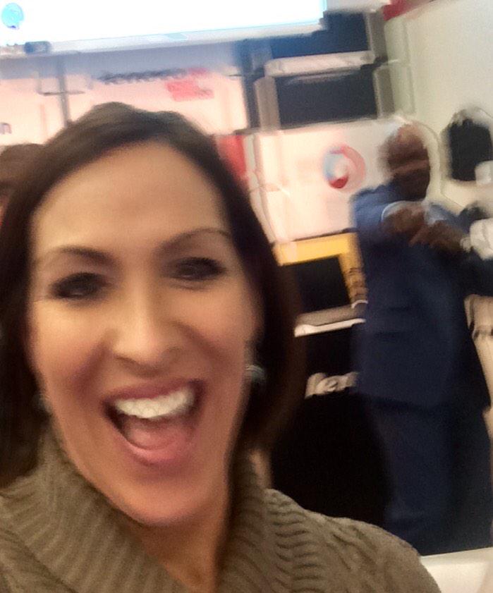 carinb007's tweet photo. Wat Waaaat!!  Emmitt Smith #22 IN DA HOUSE!! #TCEA15 #LearnAnywhere @EmmittSmith22 @bradythrives @bradythrives @TCEA http://t.co/38OMuMO8d9