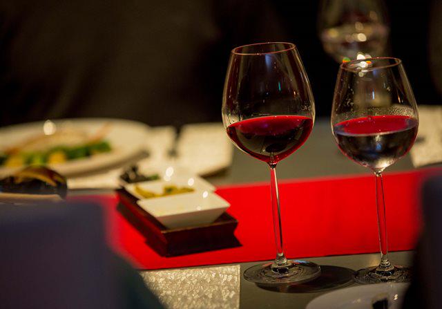 ToshibaMEA's tweet photo. “Red is the ultimate cure for sadness."
— Bill Blass  #TasteofInnovation @EmbassyDubai #Kitchen45 http://t.co/FdodEzXkms