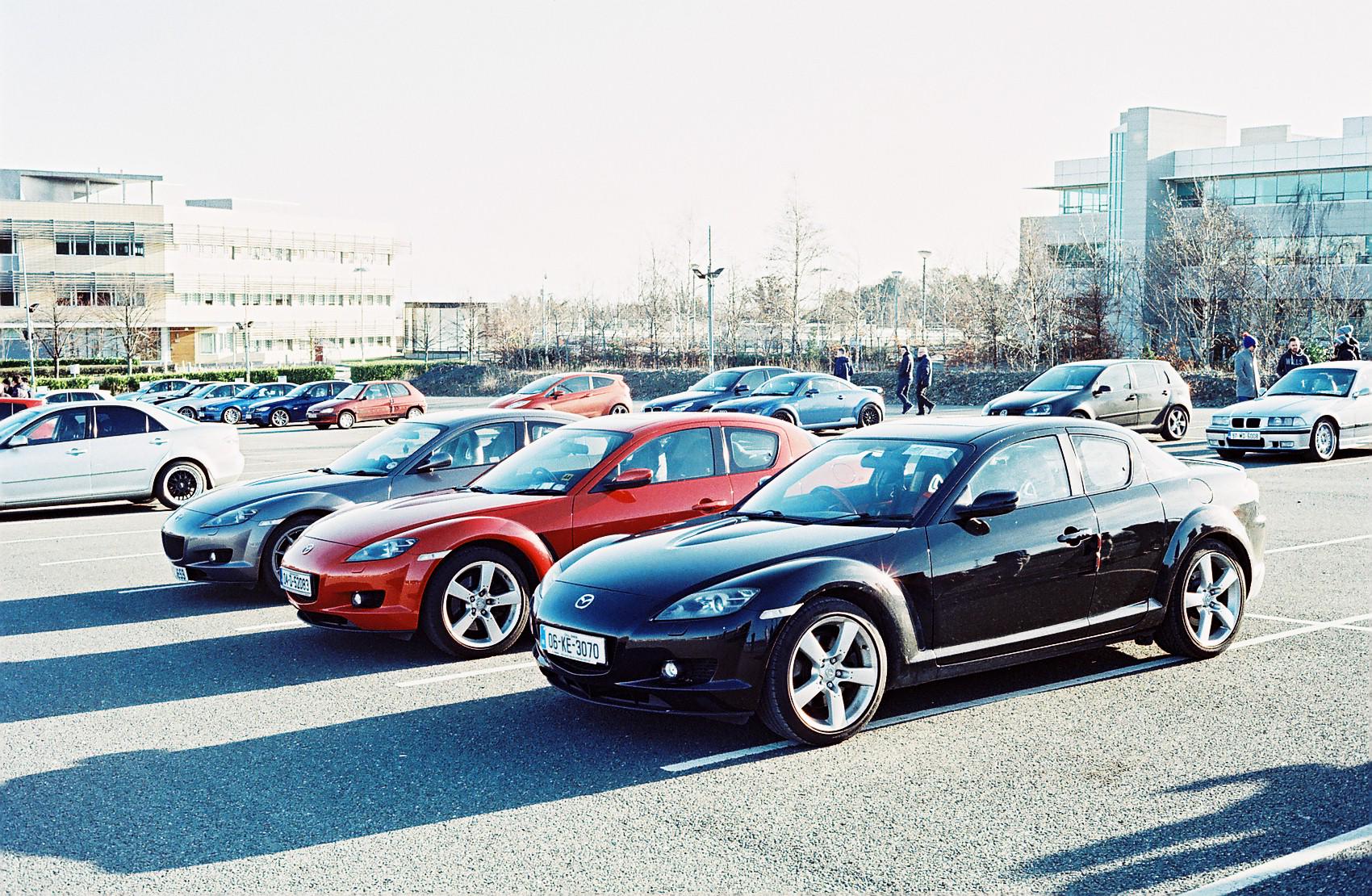 B9GitEXIIAA6XUK.jpg:large