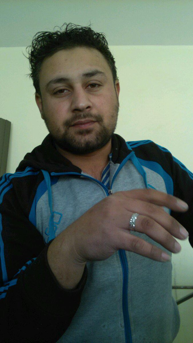 DreeMohamad's tweet photo. ياناس قولو ل نايا اني بحبها http://t.co/7FZZ54YvQ1