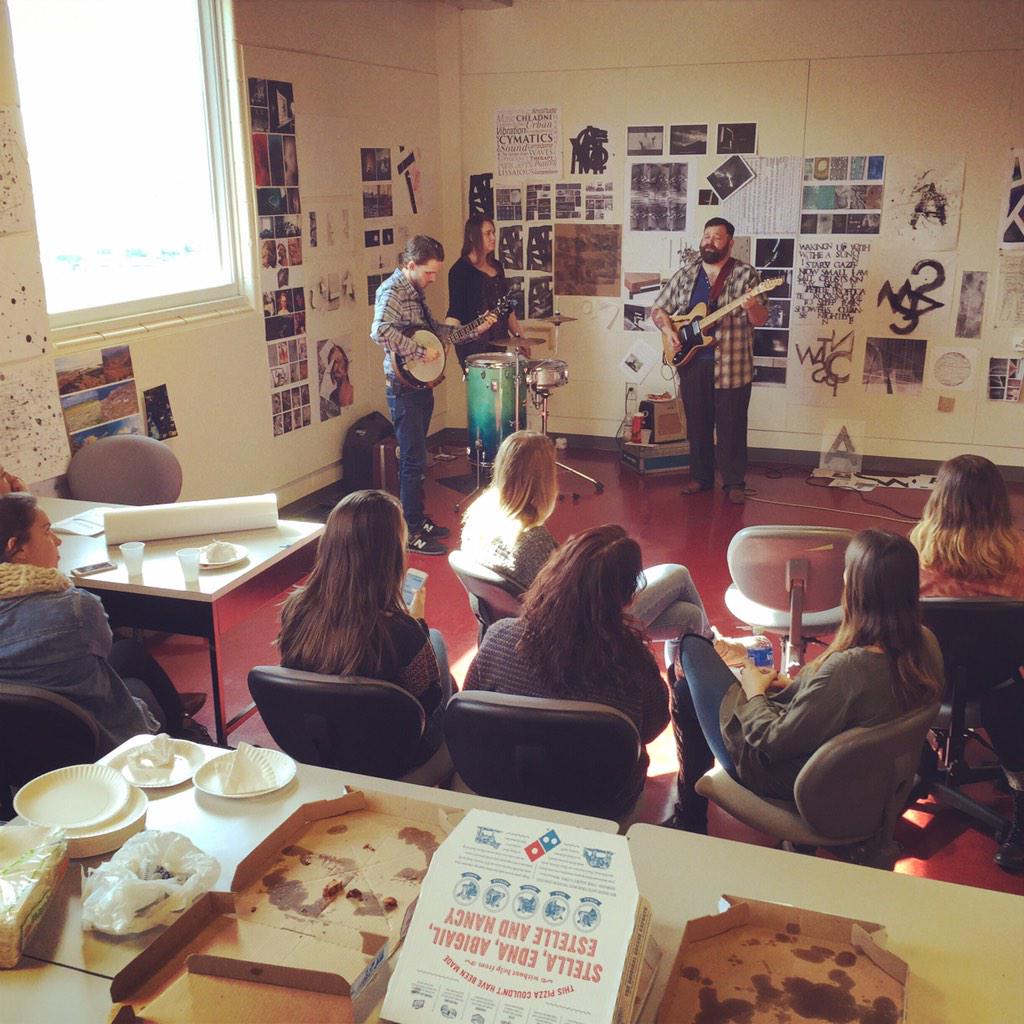 jmu_id's tweet image. Dock(less) party! Pizza + Live Music and a few members of the Judy Chops. #JMUID