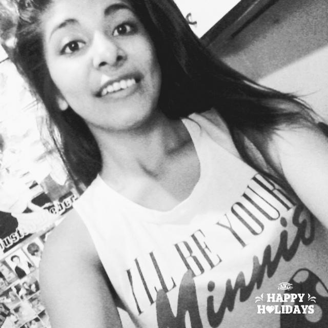 KareenConde's tweet image. #Simle