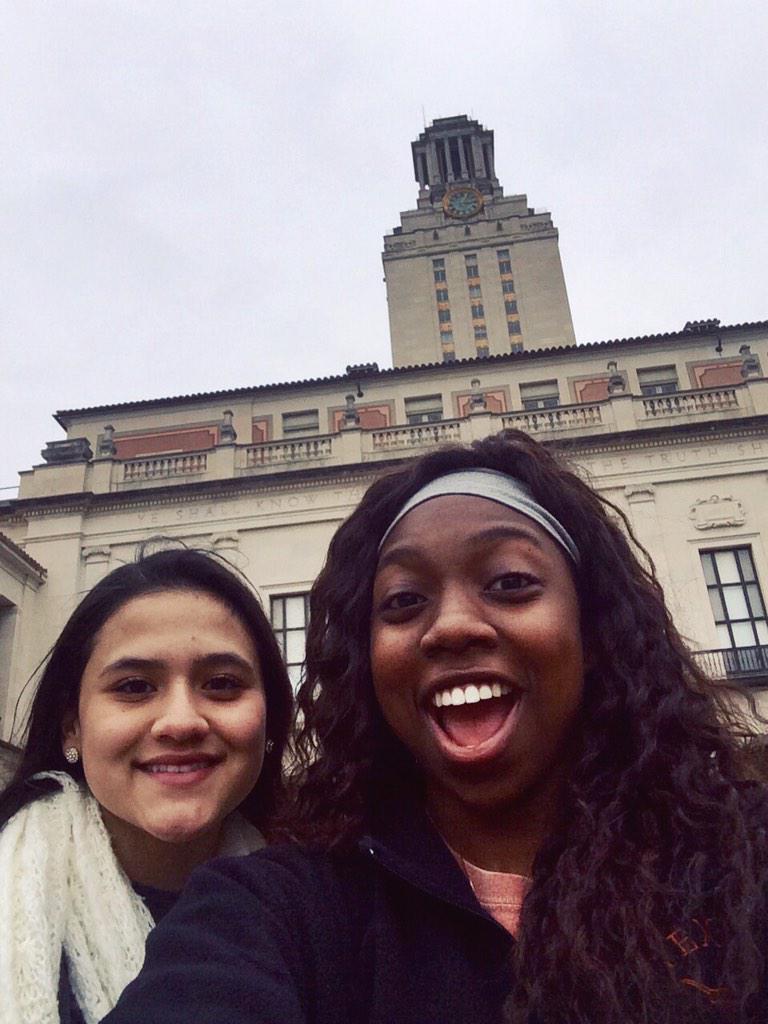 delisamarie_'s tweet image. .@tinaaa_r and I are reporting live! #reportingUT #JRLWeb