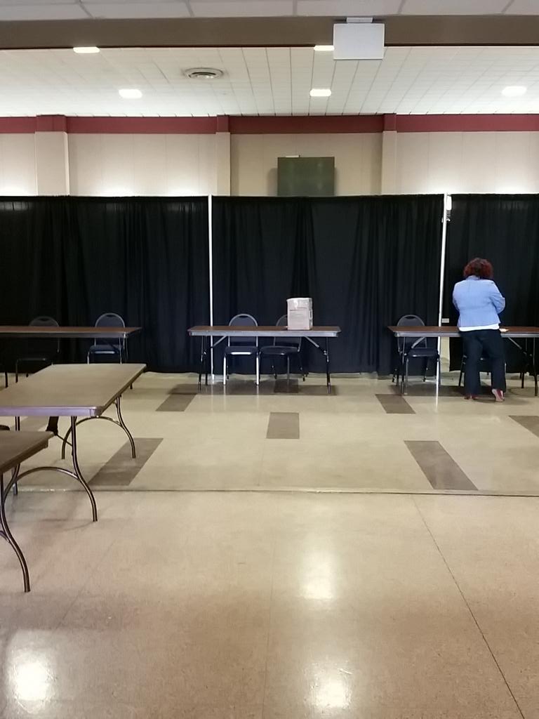 latechcareerctr's tweet photo. Breaking down. Another successful Career Day for the books! #LaTechCD http://t.co/z6dsMIAGHn