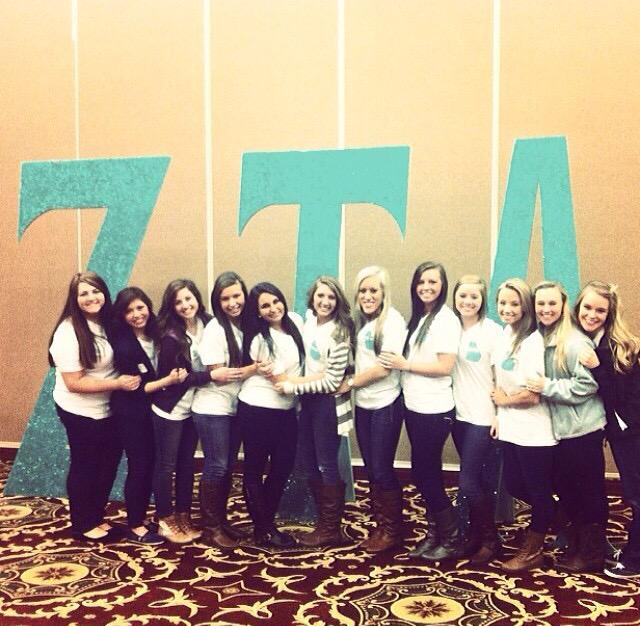 blair_to_dream's tweet photo. #ztatbt to Zeta day last year! So thankful for these girls! (@Katiehowell1995 not pictured haha) #pledgeclass2013 http://t.co/g5fCUSjrgj