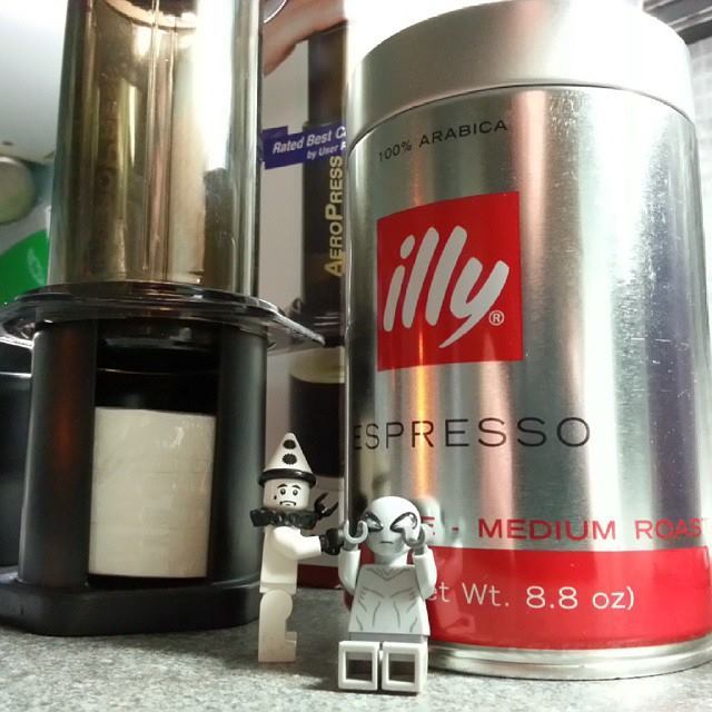 AeroPressFans's tweet photo. #AeroPress Fan pic added to http://t.co/8kHfC4AAaR Via @AeroPressFans http://t.co/MxZUsTfCTR