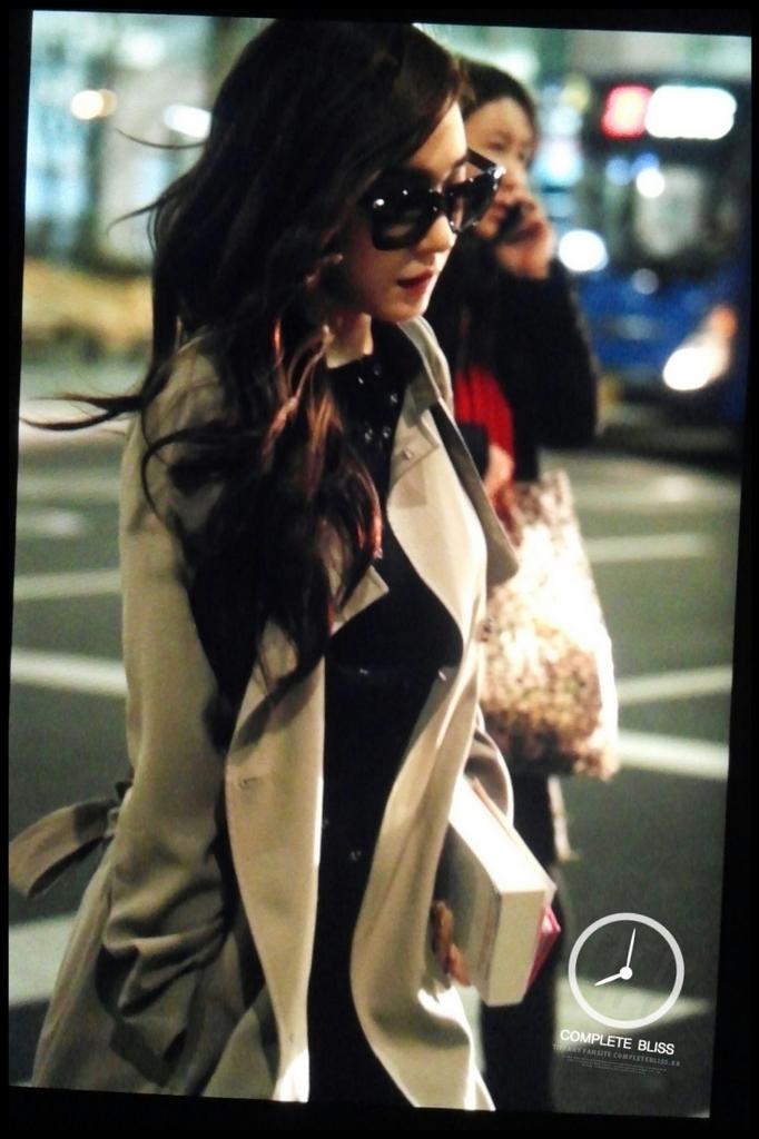 [PIC][06-02-2015]Tiffany và SooYoung trở về Hàn Quốc vào sáng sớm nay B9HFFEpCAAAfYXn