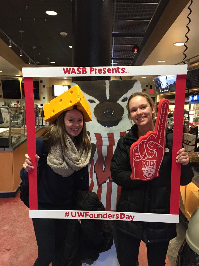 kelmcneil's tweet photo. #UWFoundersDay http://t.co/vLSqCCzlt6