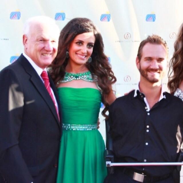 jacqueisaac's tweet photo. #tbt to #RoadsofSuccess & #LifewithoutLimbs Gala w dear friends and partners @nickvujicic and @RonRobertsSD in #SD ! http://t.co/L6oWr0gEos