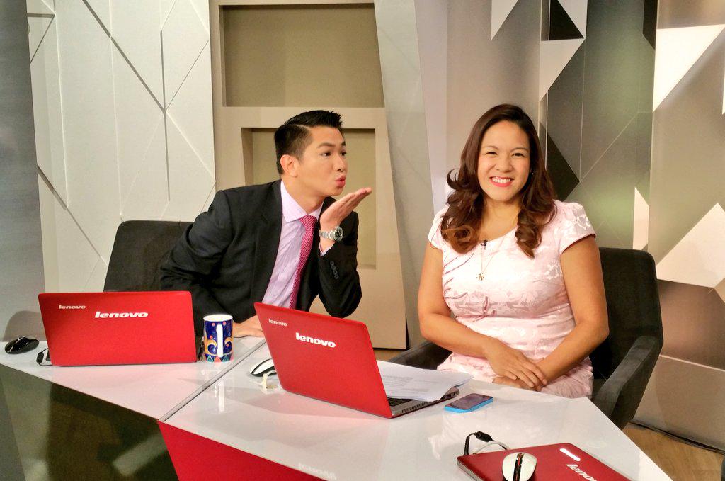 timothygo_only1's tweet photo. Time to wake up Asia, it's #foolaroundfriday. Join @AnnalisaOnTV and me for all the news you need to know and more. http://t.co/suMaCufIRQ
