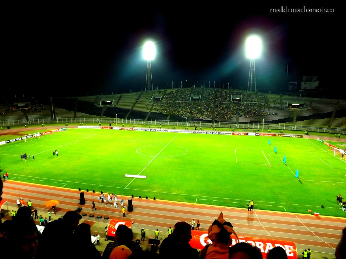 MaldonadoMoises's tweet image. ¡¡IMPECABLE!! Así lucia el gramado para Copa Libertadores en Pueblo Nuevo.