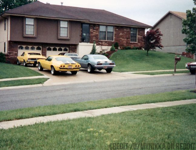 HistoryOnWheels's tweet photo. Hanging out after high school in 1989. http://t.co/P10s7XU2tW
