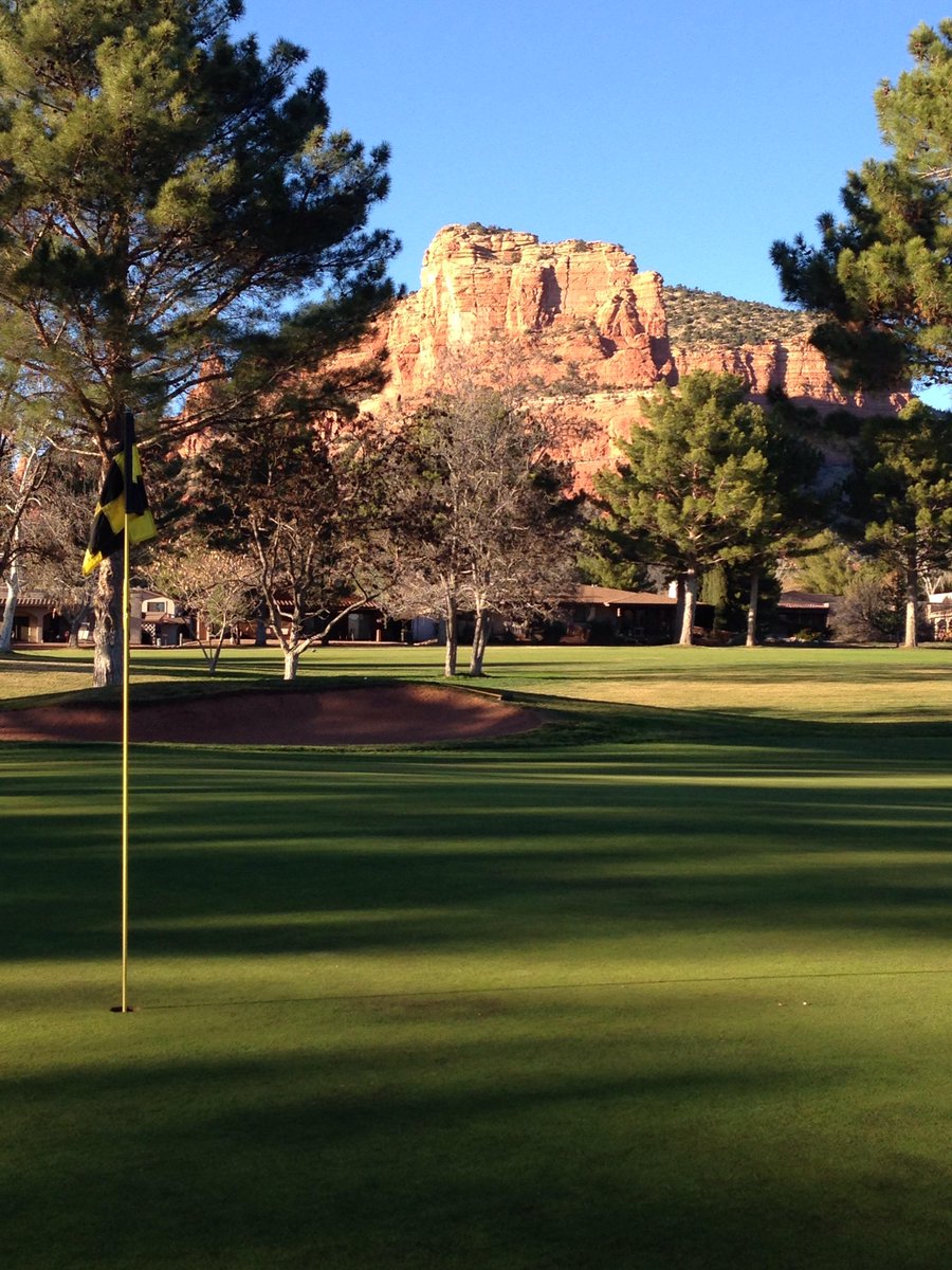 K__Reese's tweet photo. Practice on the golf course and prepping for competition!           #learningground http://t.co/KlsxDrpPsD