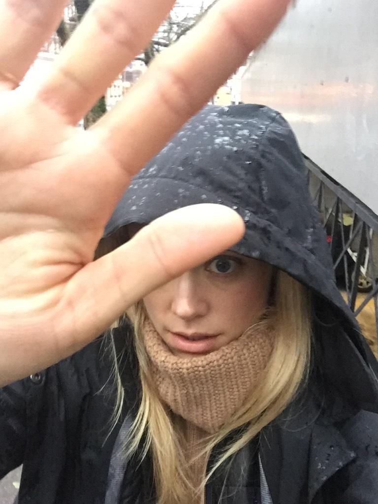 AN APPROPRIATELY RAINY #HIGHFIVE TO ALL YOU GSTERS FOR @NBCGrimm SEASON FIVE!!!
