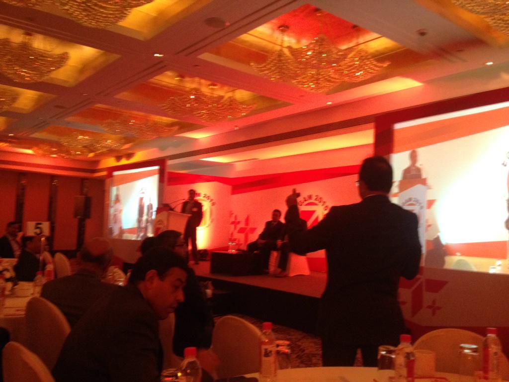 RahulTaneja69's tweet photo. Q&amp;A in progress @Essar Global #leadership meet #let'sbegin #valuecreation http://t.co/lCnjJeshBR