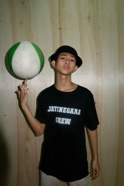 Selamat siang kawan,masih pada inget gasama gue?<a href="/WendaSuyatno_/">Wenday</a> kalo pada lupa,ini guee:Dhehe