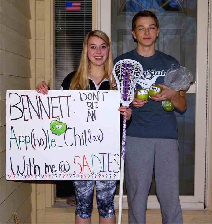 ChaskaChanHC's tweet photo. of course Bennett kerfeld gets vacuumed up by THE bre carpenter 😍😍 looks like this sadies couple could get real 😏😚 http://t.co/b4RjgF8I6J