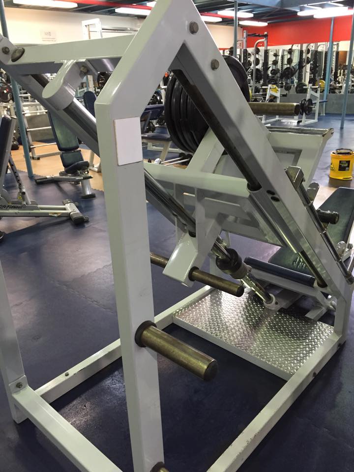 CarewayCleaning's tweet photo. Before and after!#cleaning #officecleaning #commercialcleaning #buildercleaning #fitnesscentre #endofleasecleaning http://t.co/qld43qOOYe