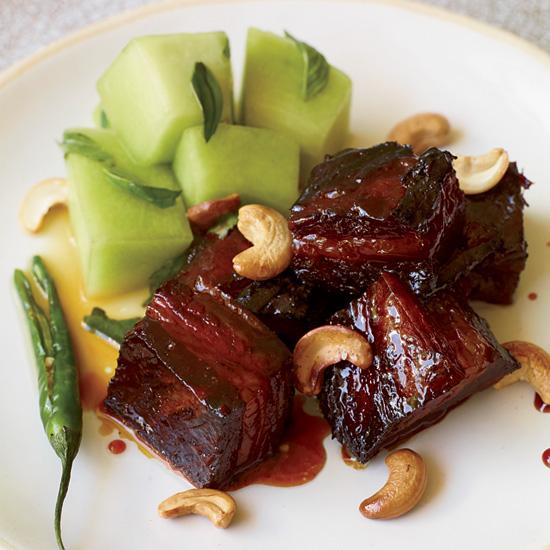 foodandwine's tweet image. The future of pork belly is pickled: fandw.me/1LS7Jbi