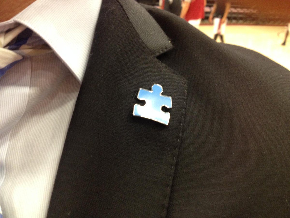 UCLAMBB's tweet photo. The Bruins' coaching staff will wear these blue puzzle pins tonight to benefit Autism Speaks. #AutismHoops http://t.co/aUOLi8Terc