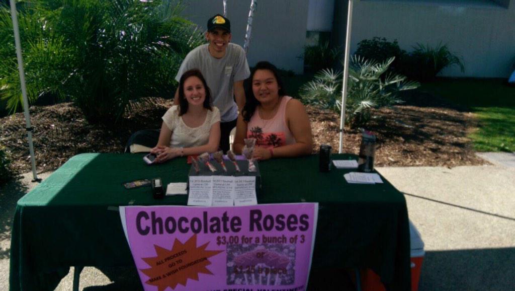cppsaac's tweet image. BAA is selling chocolate roses for the make a wish foundation next Tuesday and Thursday during U-hour! Don't miss out
