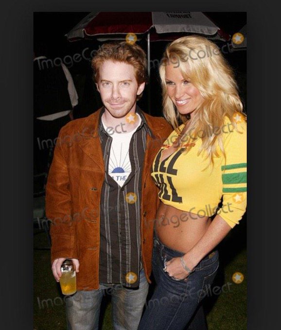 #TBTh ....yep #killbill #playboymansion  party  #sethgreen and Happy Birthday @SethGreen Feb8th🎁🎉🎈 http://t<a href="/tag/tbth"class="tags">#TBTh</a><a href="/tag/killbill"class="tags">#killbill</a><a href="/tag/playboymansion"class="tags">#playboymansion</a><a href="/tag/sethgreen"class="tags"><span>#sethgreen</span></a>