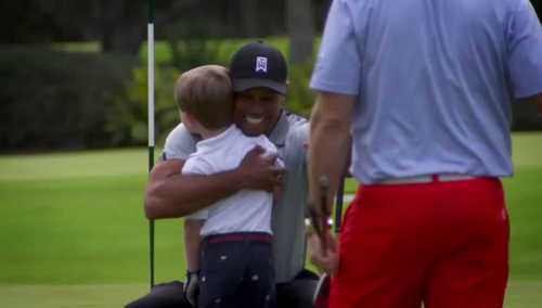 GolfDigest's tweet image. Tiger made this boy's dreams come true: golfdig.st/1vR6emP