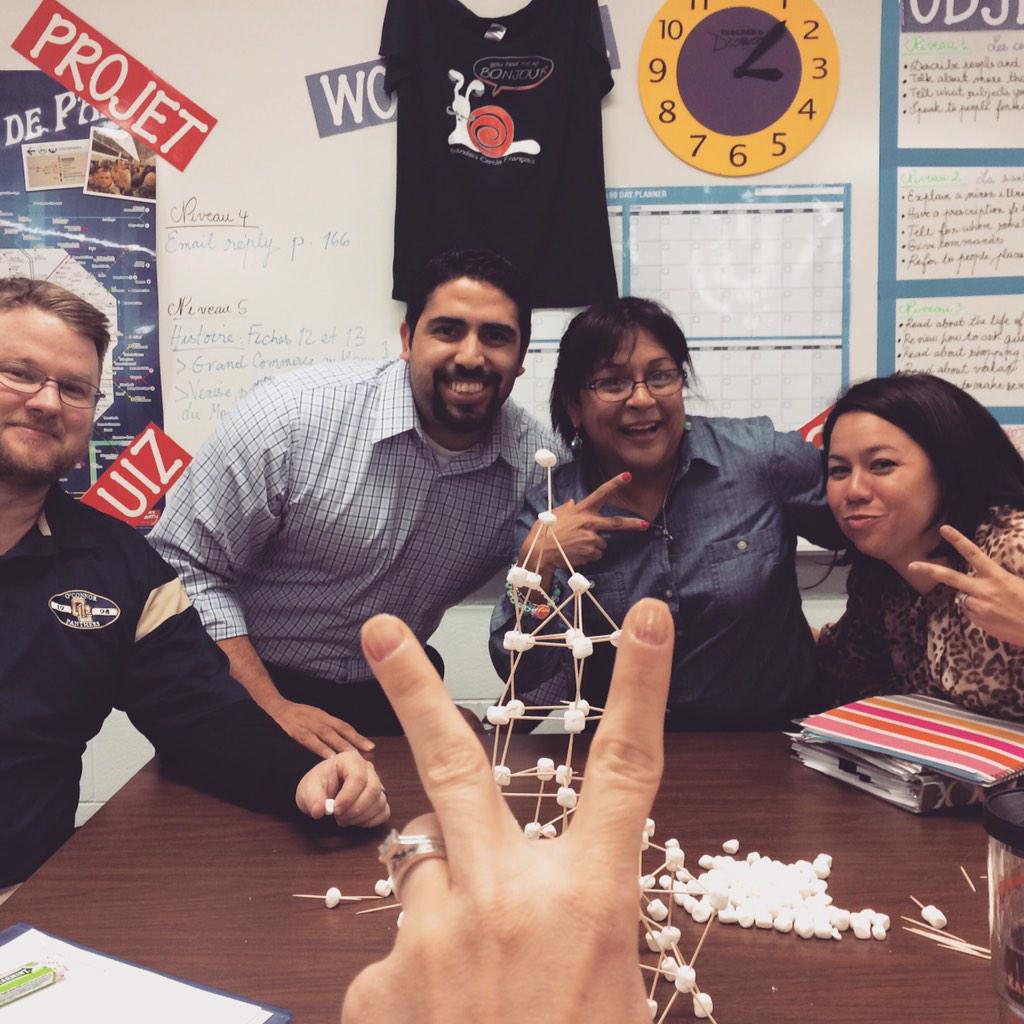 dwizzle00's tweet photo. #TBT #gradschooldaze #cohortcrew #nightschool #frenz4life http://t.co/nSPS3xLwkt