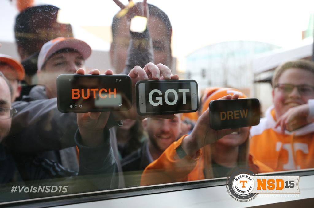 Vol_Football's tweet photo. #tbt to yesterday!
#VolsNSD15 http://t.co/fkaAOHo8Xc