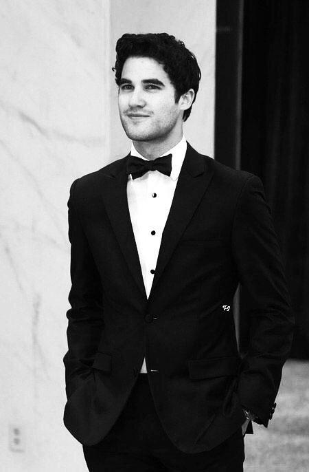 Happy Birthday Darren Criss!  Thank you for playing Blaine on Glee  