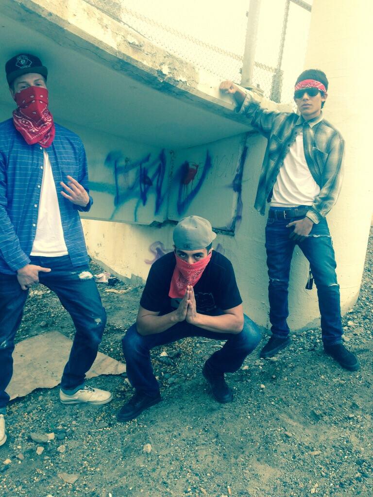 RobertSaenz_12's tweet photo. @ElkoTrapSquad. Choir here to show you what fire really is. 🔥 #thechoir #downwithETS http://t.co/KAroj3JmuP