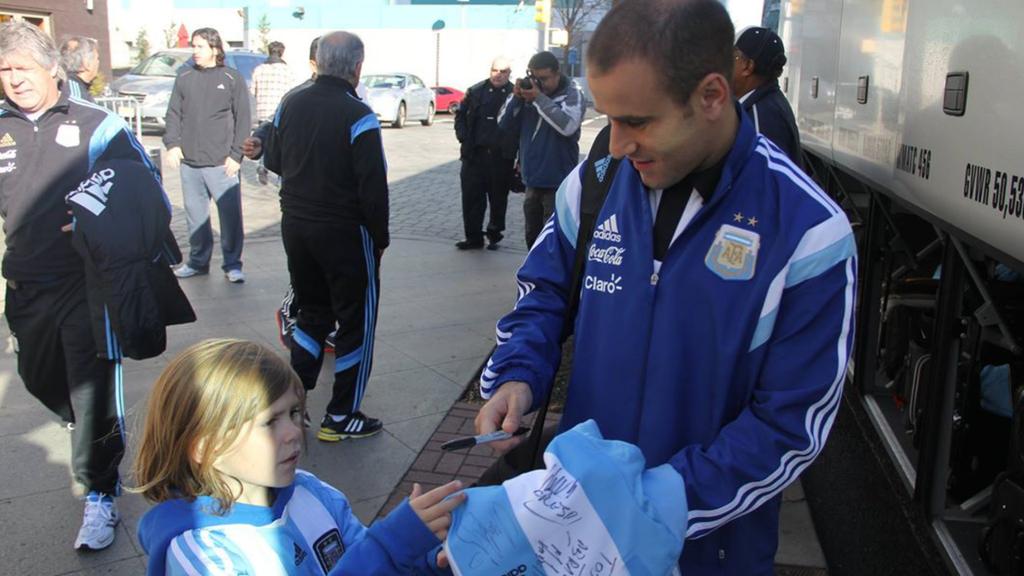 Happy Birthday Rodrigo Palacio !!!! 