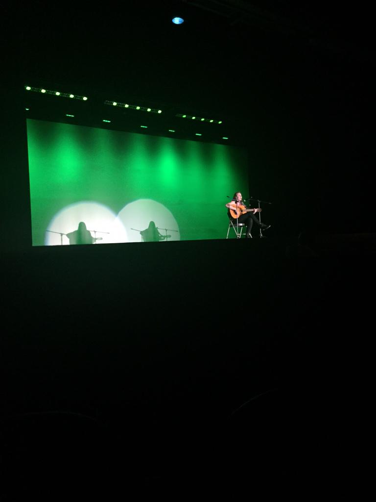 Brandon_Garnsey's tweet photo. @iLive4swimming YES BRYN!!!!ππππ good job tonight :) #concertstatus http://t.co/pihmTr41d5