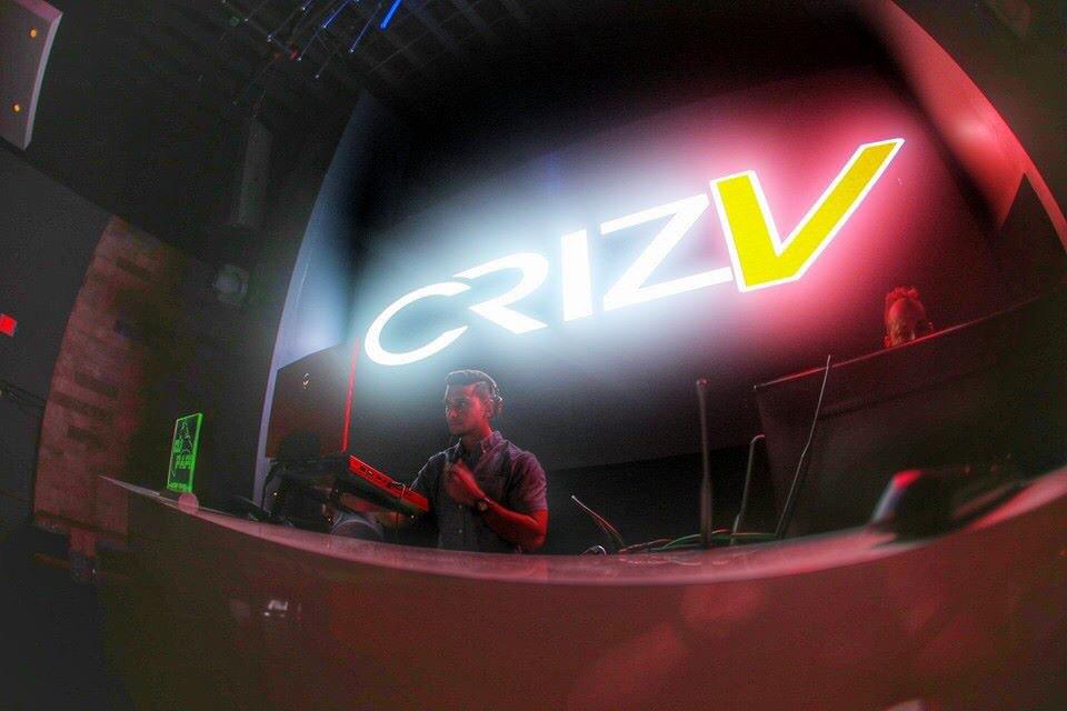 DJCrizV's tweet photo. http://t.co/XTo5KN6Ww7