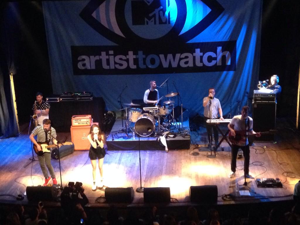 MrJayMarcus's tweet photo. @MisterWives !!!! So friggin good. http://t.co/W2JrPgOhGd