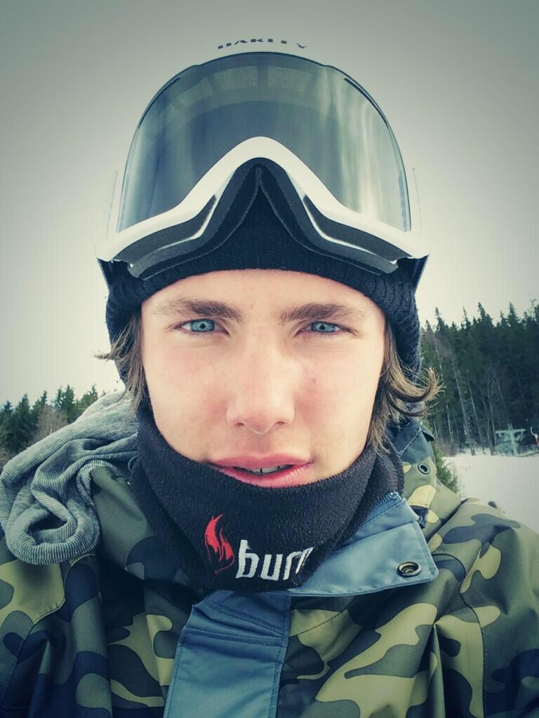 cococousteau's tweet photo. Hotter than hot sauce on the sun god damn #mce #sventhorgren http://t.co/c5W9OajKAY