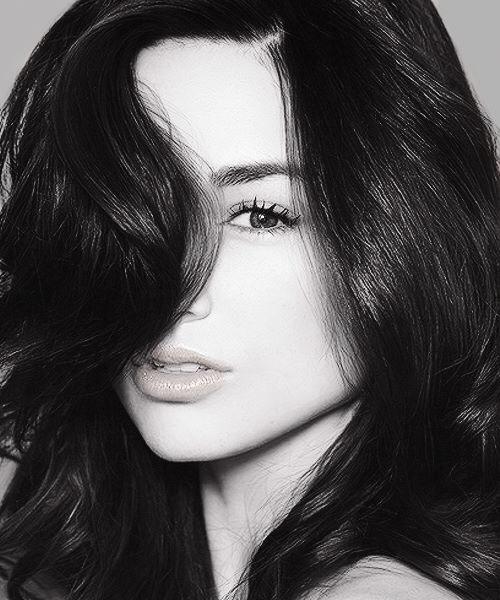 HAPPY BIRTHDAY TO THE LOVELY CRYSTAL REED!   